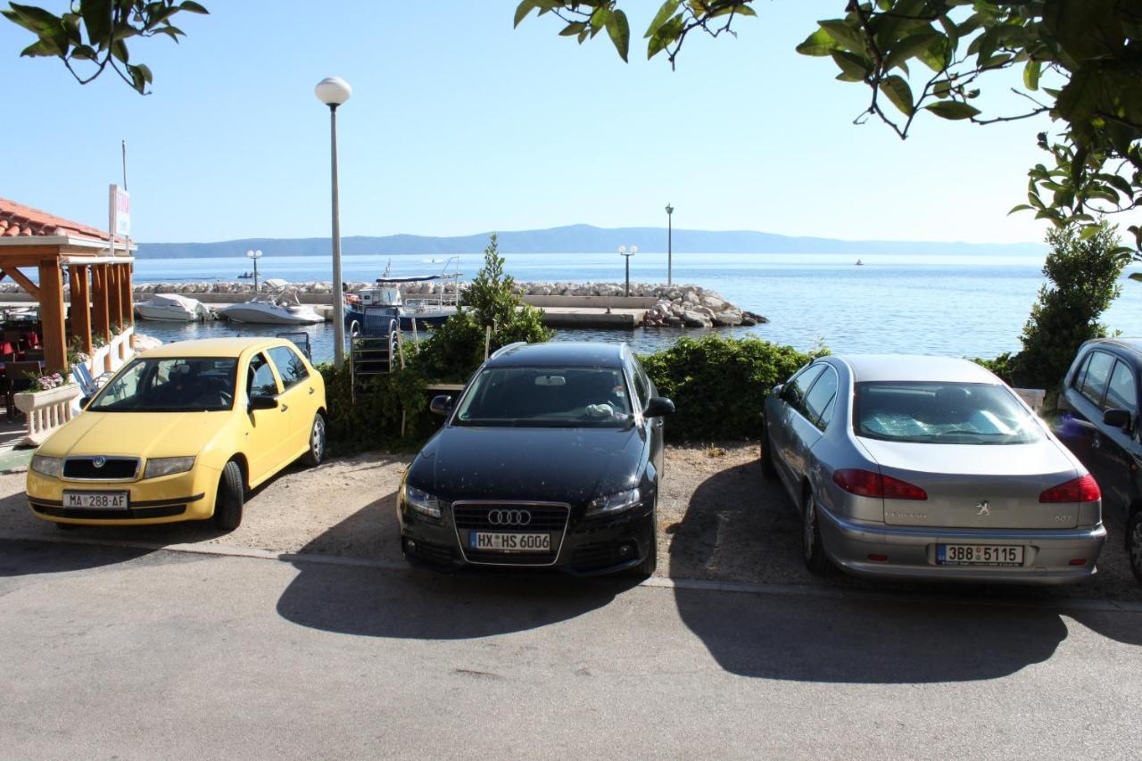 Apartments By The Sea Podgora, Makarska - 6788 エクステリア 写真